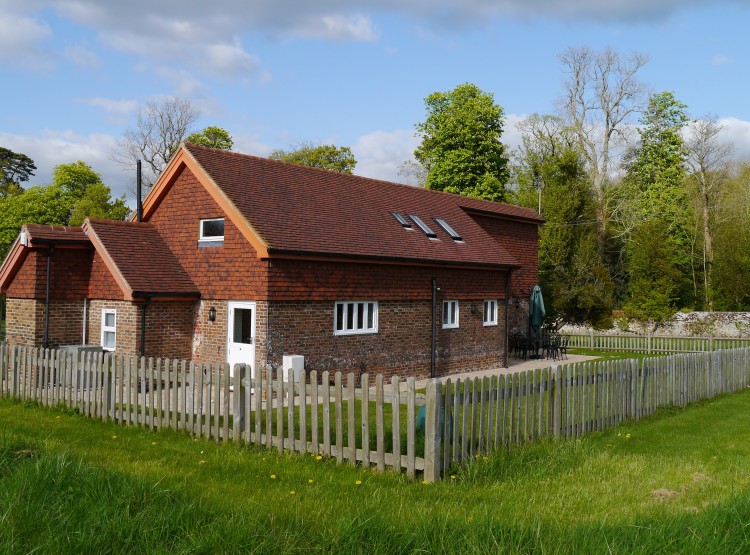 Orchard Cottage At Newtimber Place